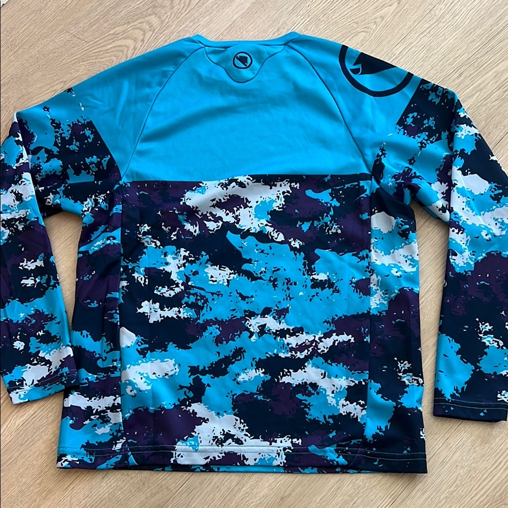 Endura MT500 Blue Camo Long Sleeve Shirt - Picture 5 of 5